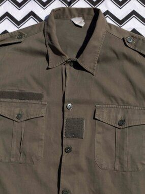 -XL- 1994 Drab Green Army Button Down | Mens Vintage Military Casual Fashion